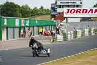 Vintage-motorcycle-club;eventdigitalimages;mallory-park;mallory-park-trackday-photographs;no-limits-trackdays;peter-wileman-photography;trackday-digital-images;trackday-photos;vmcc-festival-1000-bikes-photographs